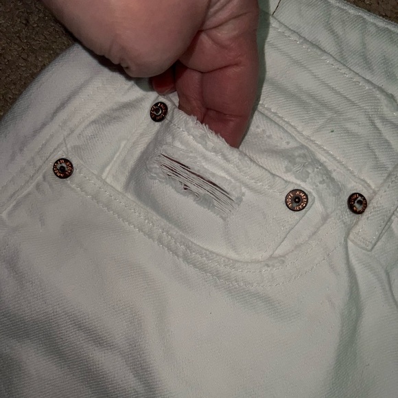 NWT American Eagle Size 14 White Jean Shorts - Picture 3 of 8